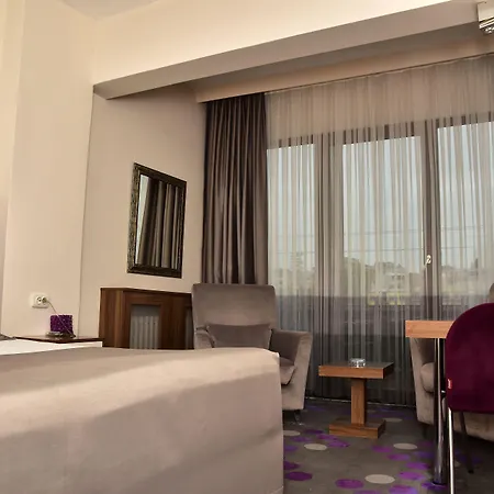 Hande 3* Mustafakemalpasa