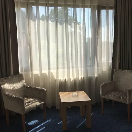 Hande Hotel