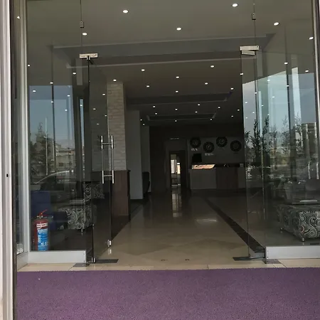 Hande Hotel 3*