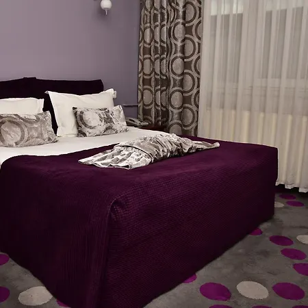 Hande Hotel 3*