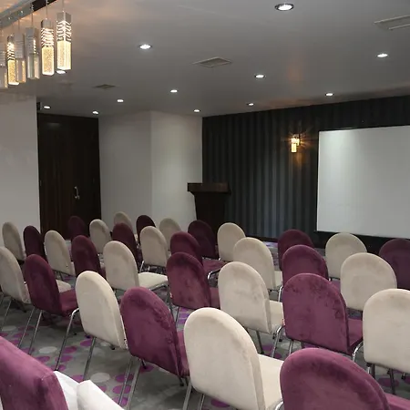 Hande Hotel