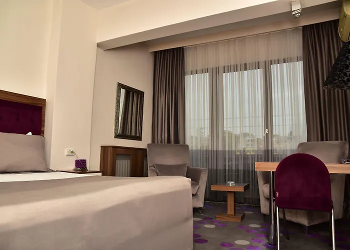 Hande 3* Mustafakemalpasa